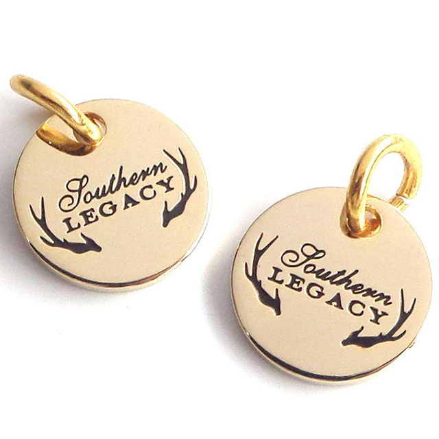 Kostenloses Design, individuelles Messing-Gravur-rundes Metall-Kleidungsmarken-Namensschild, individuelles Logo-Emaille-Label-Tags für Kleidung