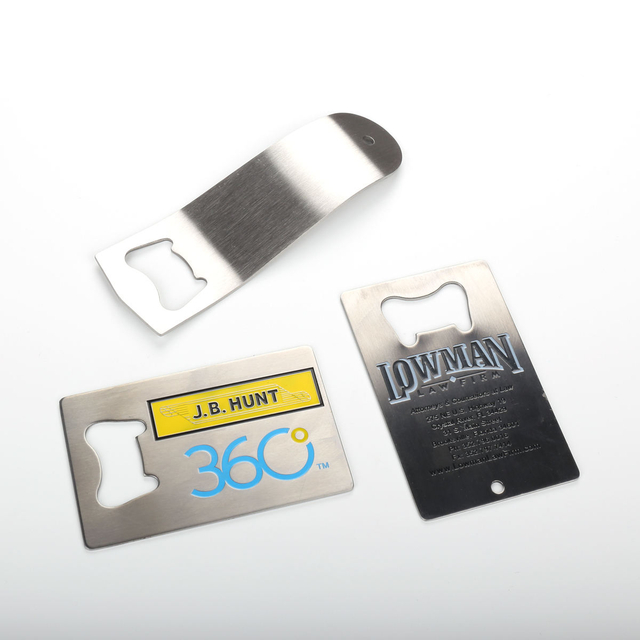 Großhandel kundenspezifischer billiger kreativer Mini-Metallbardekorations-Hochzeits-Wein-kundenspezifischer Flaschenöffner