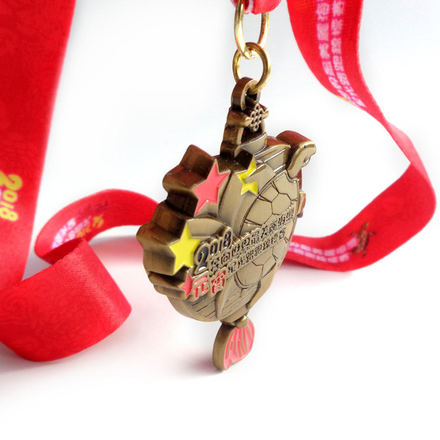 China Cheap Custom Metal Design You Own Marathon Running Zinc Alloy 3D Gold Metal Award Medal