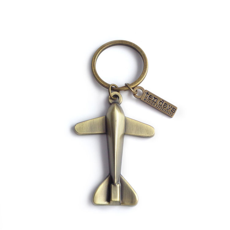 Kostenloser Entwurf, maßgeschneiderter Metall-Schlüsselanhänger, personalisierter Logo-Schlüsselanhänger aus Zinklegierung, Eisen und Edelstahl, niedliche Anime-Schlüsselanhänger