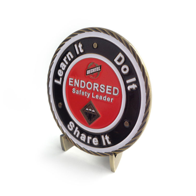 Benutzerdefinierte professionelle Emaille-Challenge-Münzen mit kostenlosem Design